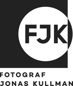 Fotograf Jonas Kullman AB logotyp