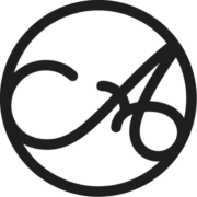Alvhem Mäkleri och Interiör AB logotyp