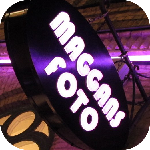 Foto i Uddevalla AB logotyp