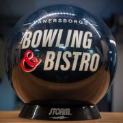 Vänersborgs Bowling & Bistro AB logotyp
