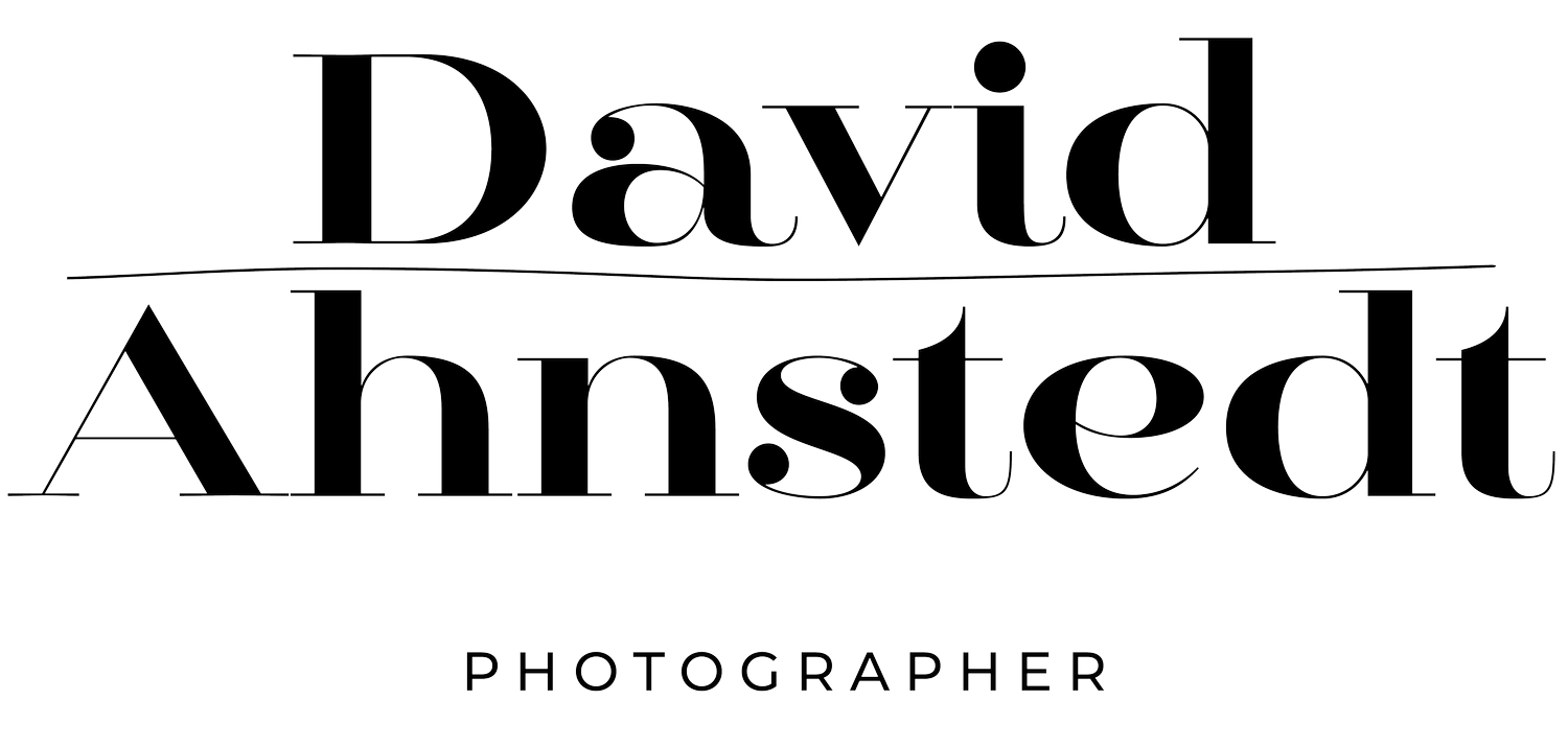 AhnstedtPhotography AB logotyp