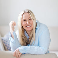 Studio Julie AB logotyp