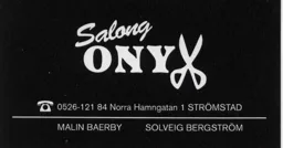Salong Onyx 0526-121 84 Norra Hamngatan 1 Strömstad Malin Baerby Solveig Bergström – varumärkesbild för Salong Onyx AB