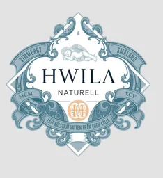 HWILA H NATURELL VIMMERBY SMÅLAND MCM XCV LÄTT KOLSYRAT VATTEN FRÅN EGEN KÄLLA – varumärkesbild för Aktiebolaget Åbro Bryggeri